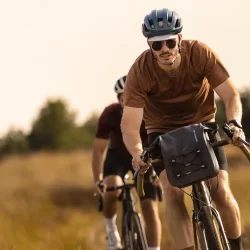 Uchwyty na telefon i torby na kierownicę